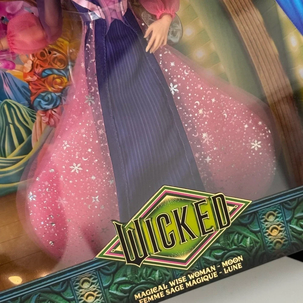 Wicked Magical Wise Woman – Moon Fashion Doll NIB portrayed by Kristin Chenoweth